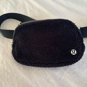 Lululemon Everywhere Fleece Belt Bag Black with Silver Hardware